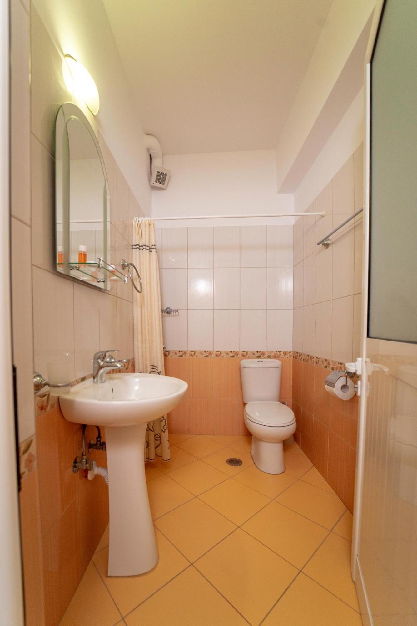 Bodini'S Rooms Himare Ngoại thất bức ảnh
