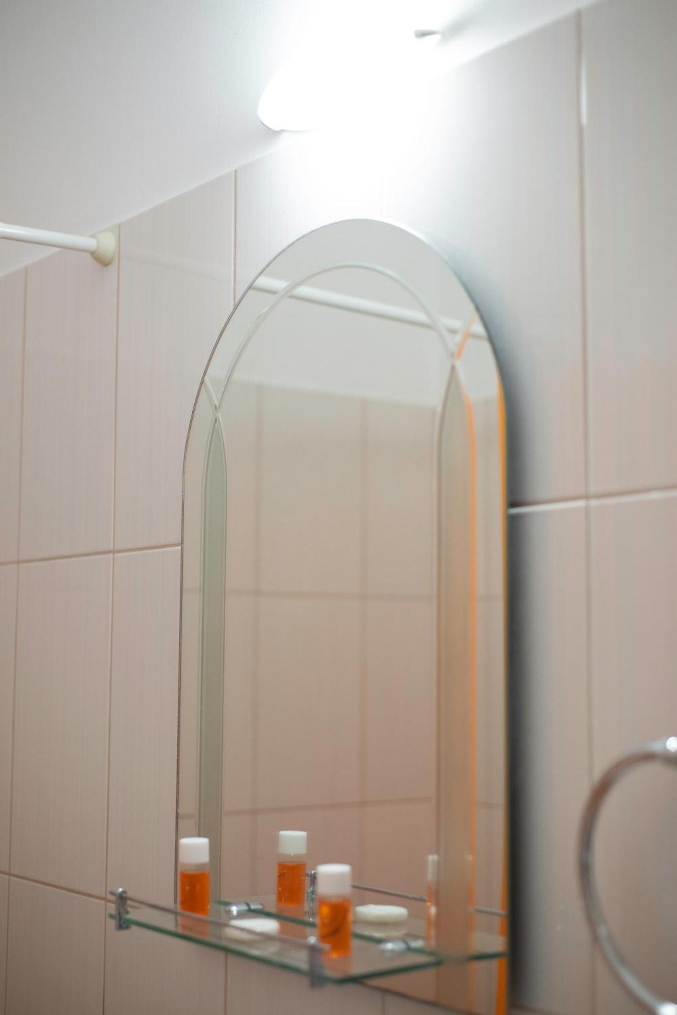Bodini'S Rooms Himare Ngoại thất bức ảnh