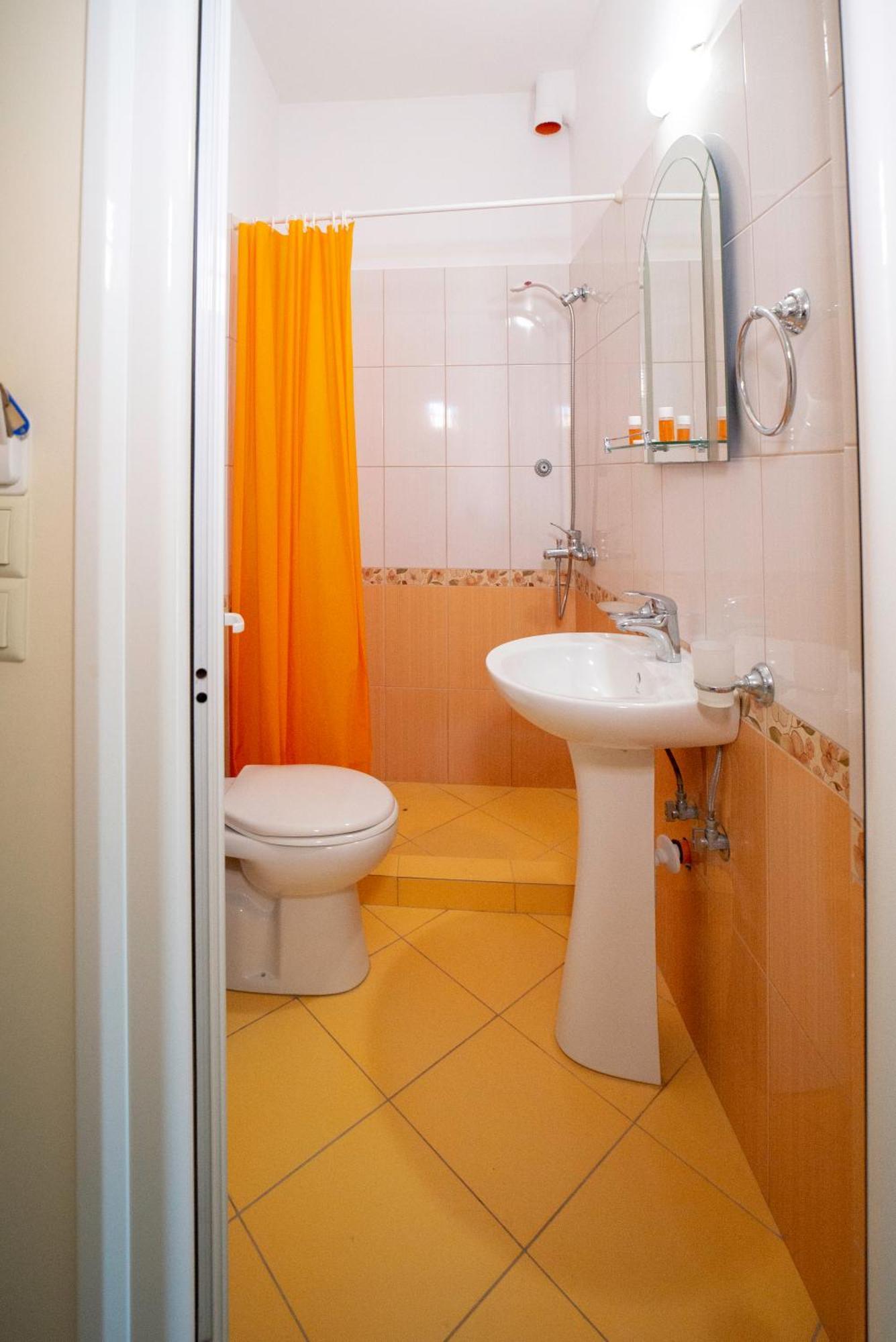 Bodini'S Rooms Himare Ngoại thất bức ảnh