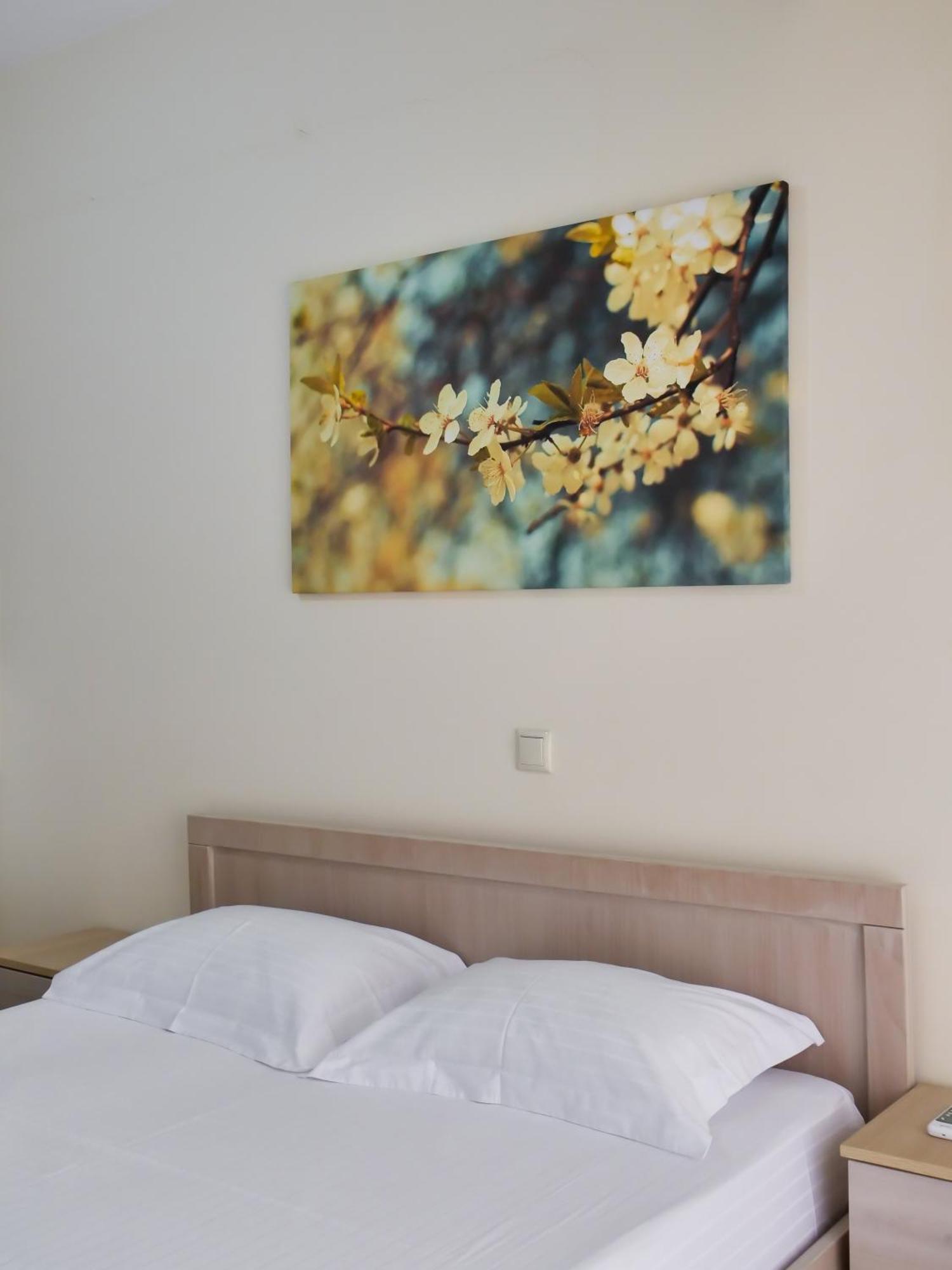Bodini'S Rooms Himare Ngoại thất bức ảnh